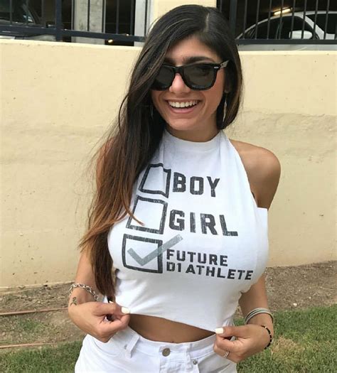 mia khalifa hd videos|Mia Khalifa New Porn Videos